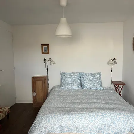 36 Rue Saint Nicolas Jardin Clos 30m Port *