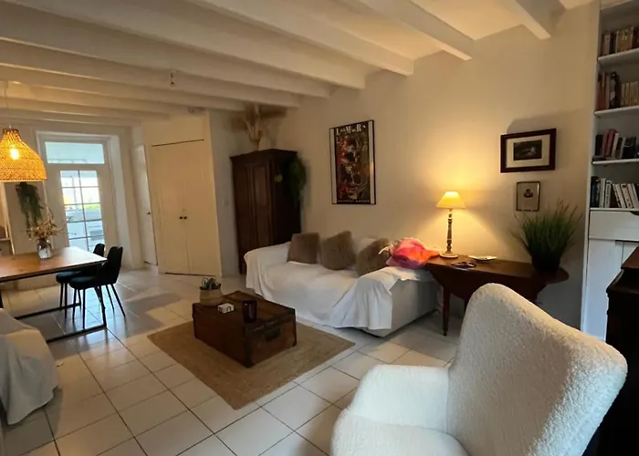 펜션 36 Rue Saint Nicolas Jardin Clos 30m Port *