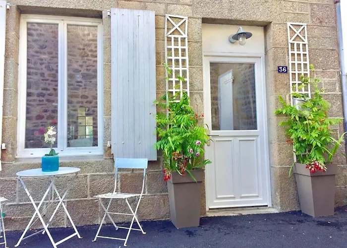 펜션 36 Rue Saint Nicolas Jardin Clos 30m Port